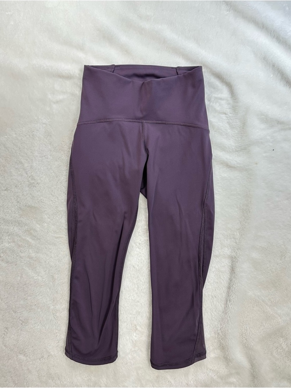 Lululemon Train Times Crop 17" Black Currant Size 2
